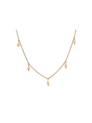 Collar acero acabado oro 18k con mini perlas de aguda dulce.