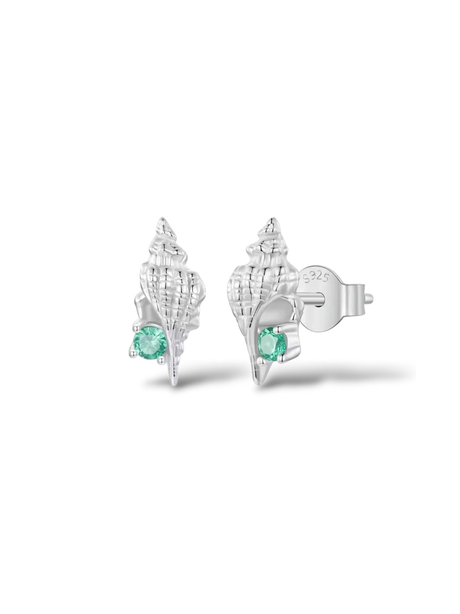Pendientes caracola de mar con circonita verde en plata de ley 925.