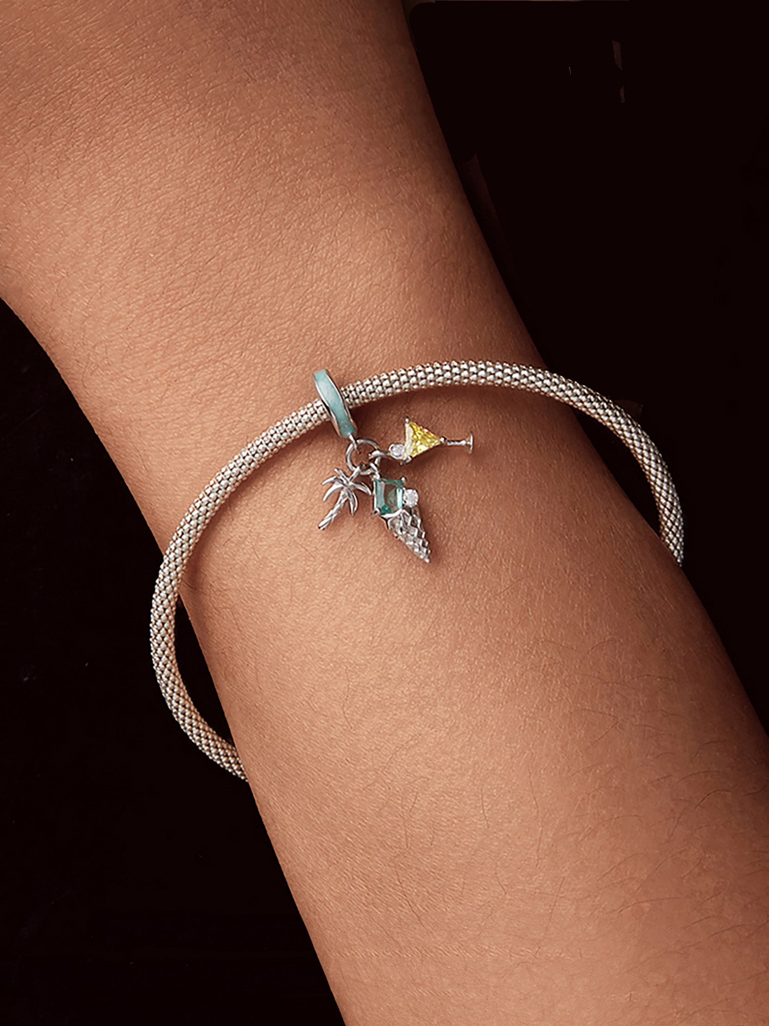 Charm Tropic
