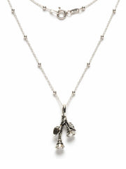Collar Roses