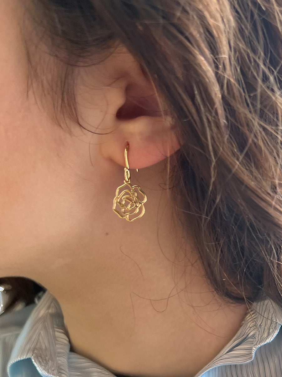 Pendientes rosa eterna