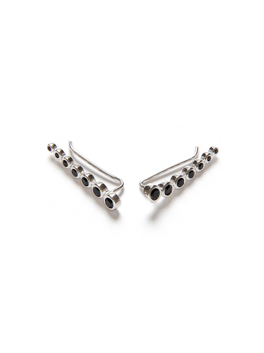 Pendientes trepadores de plata de ley para mujer compuestos de circonitas negras.