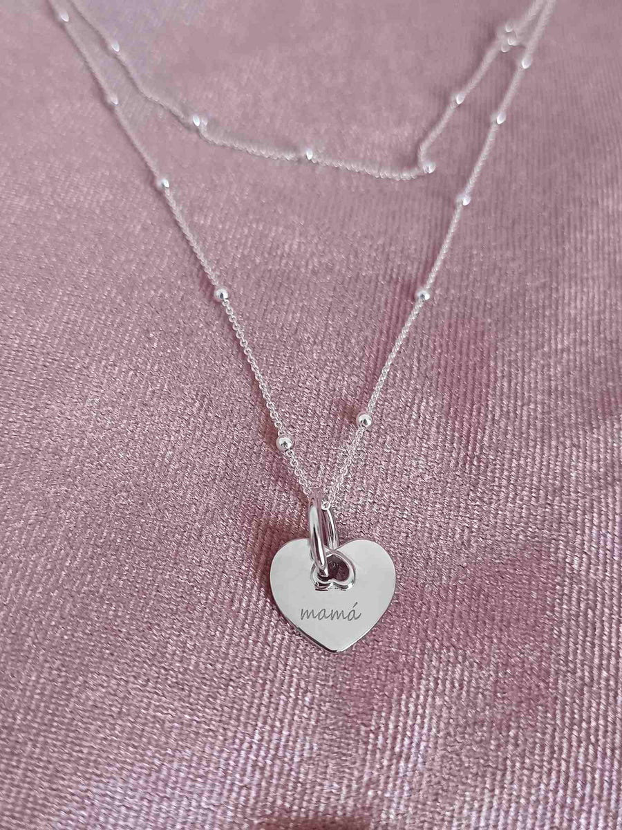 Charm Mamá