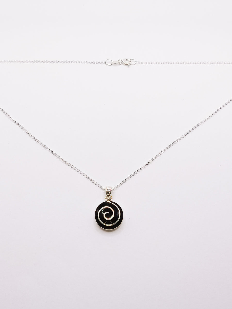Collar Espiral Ónix